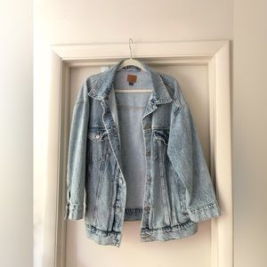 BDG oversized demin jacket size M/L